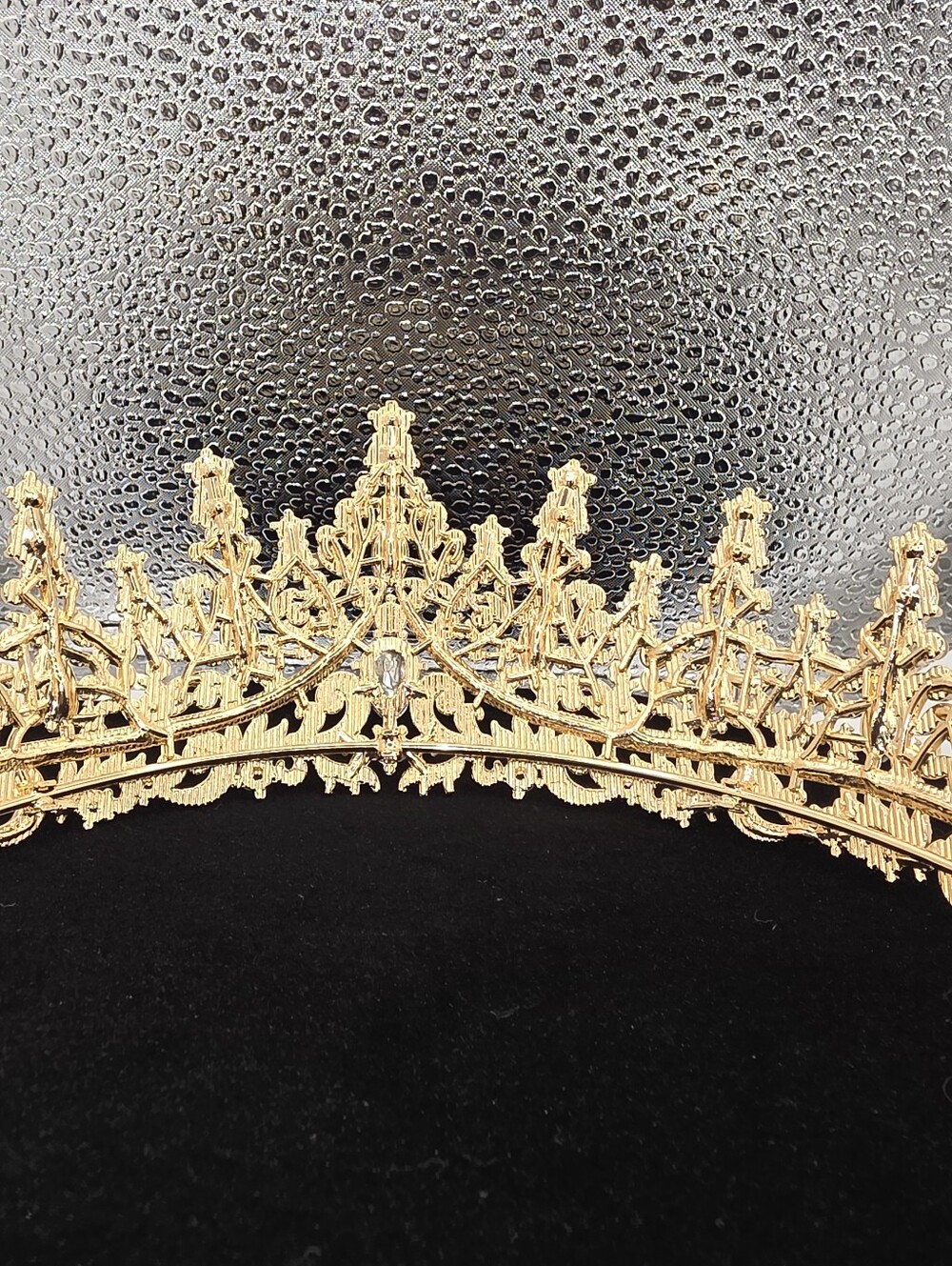 Gold Crystal Crown  Pageant Bridal Quinceañera  Sparkling Rhinestone Tiara - Picture 7 of 13